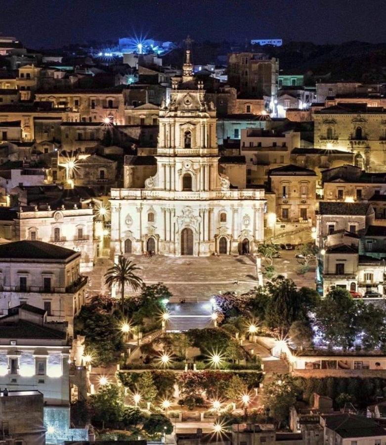 Si-Moutique Le Case Degli Avi Barocche, Con Terrazza Panoramica Modica Exterior foto